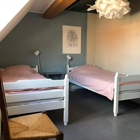 Rijksmonumentale Stadswoning In Oranjestad Buren Holiday home Buren (Gelderland)