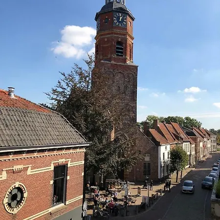 Rijksmonumentale Stadswoning In Oranjestad Buren Vakantiehuis *